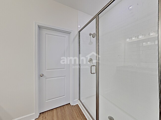 Building Photo - 5056 Trailwater Dr