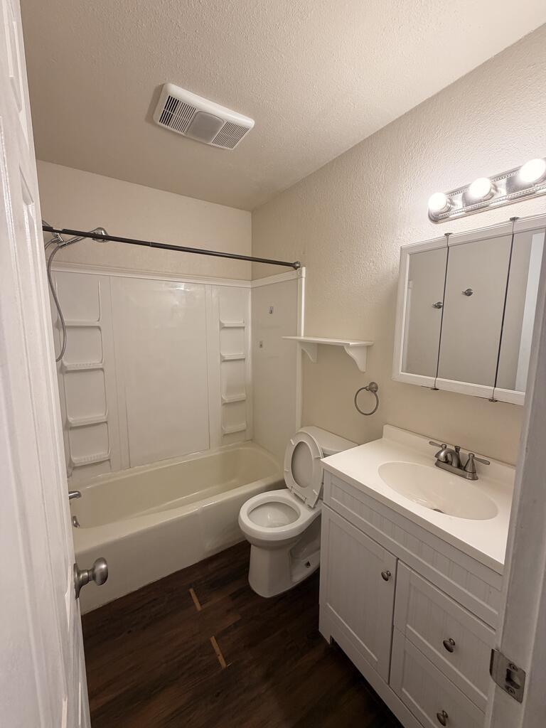 Building Photo - 4309 Village Way