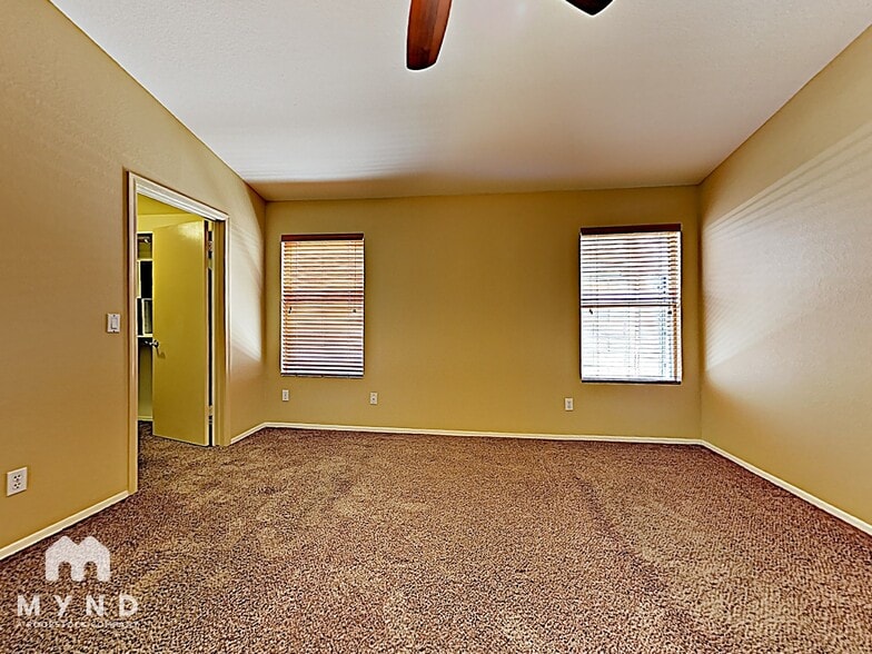 Building Photo - 1723 W Boston St