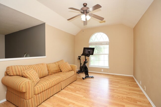 Building Photo - 10330 Sablebrook Ln