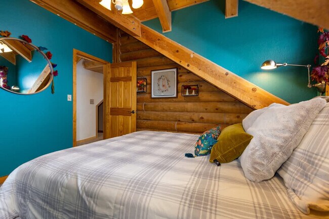 Building Photo - 237 Hamilton Ln