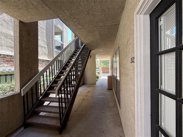 Building Photo - 4800 W Lovers Ln
