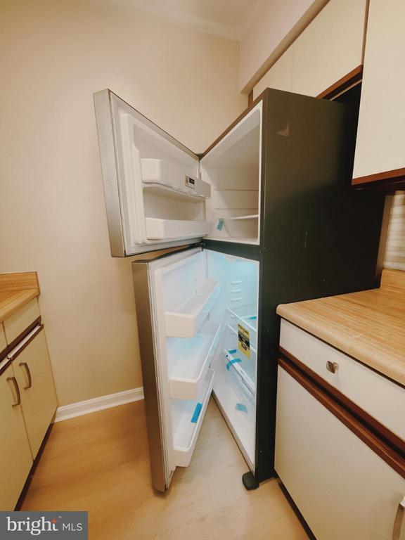 Building Photo - 1603 Carriage House Terrace