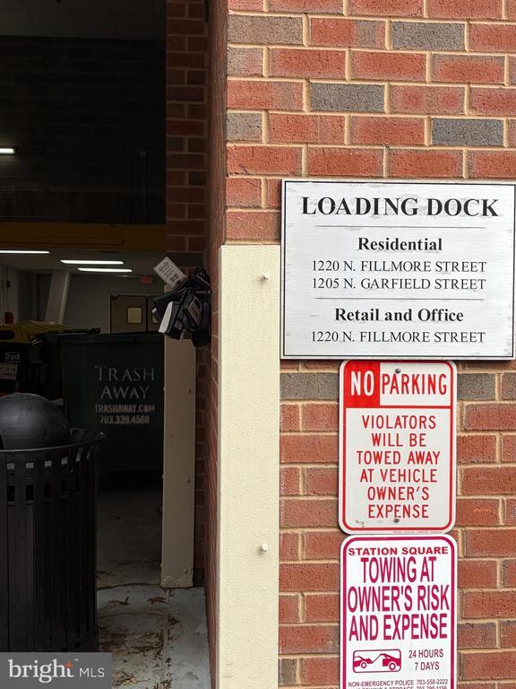 Building Photo - 1220 N Fillmore St