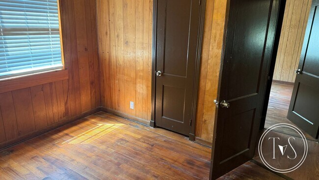Building Photo - 416 Pinehurst Pl