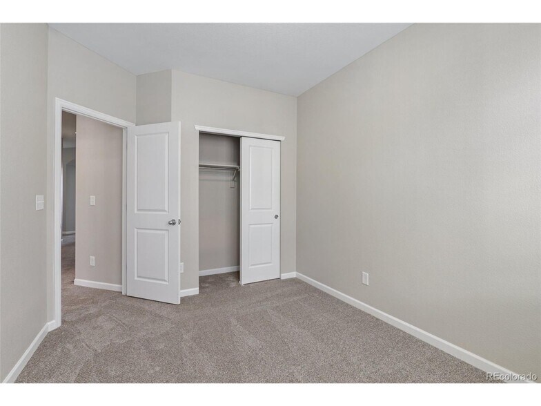 Building Photo - 16213 W 63rd Pl