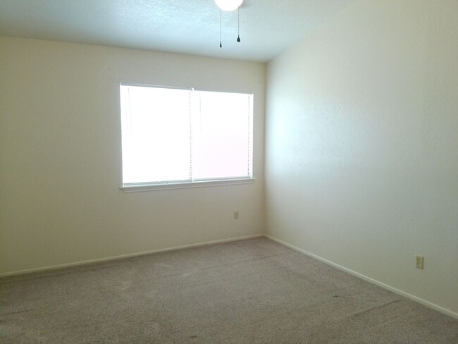 Building Photo - 2936 Saint Joseph Unit B - 2/Bed 2.5/Bath ...