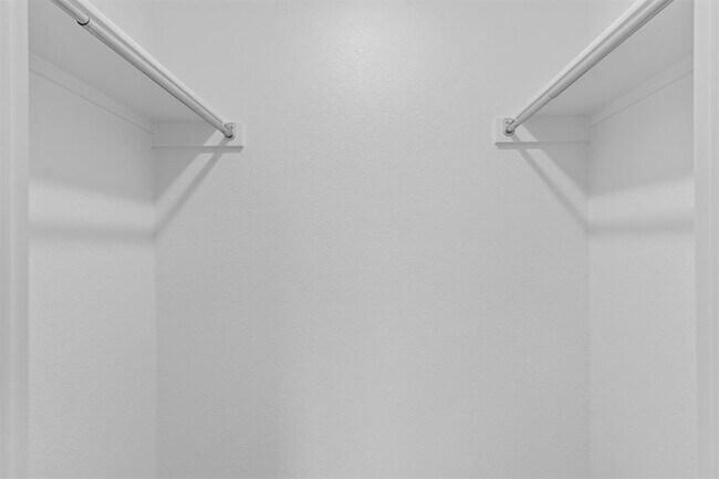 Building Photo - 547 Billowing Way