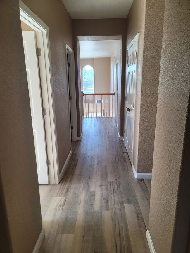 Building Photo - North Natomas-  NEWLY REMODELED