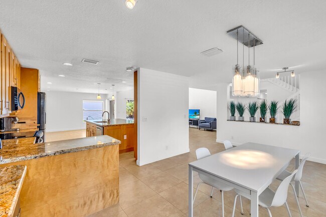 Building Photo - 10694 Wheelhouse Cir