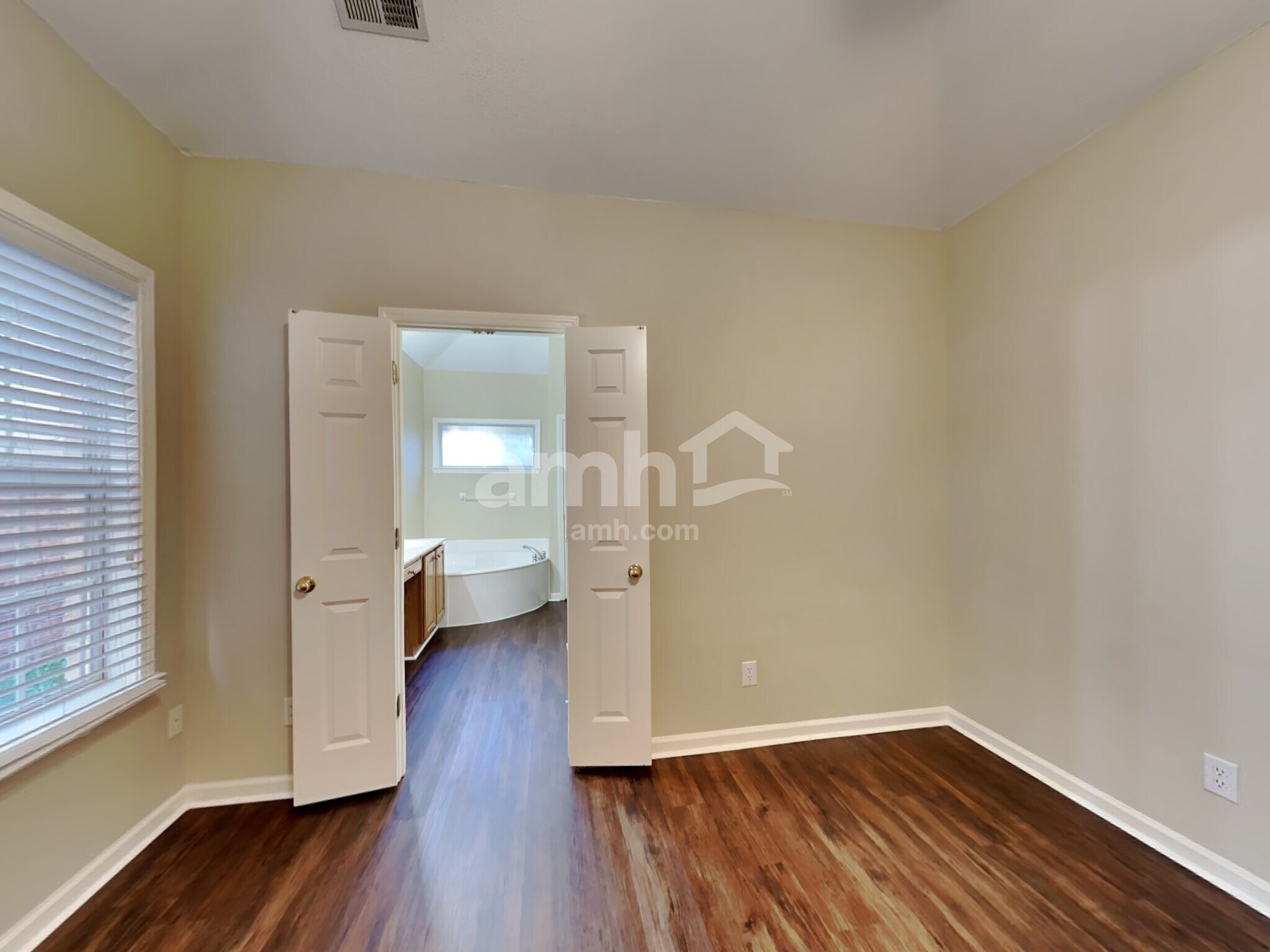 Building Photo - 9141 Chastain Pl