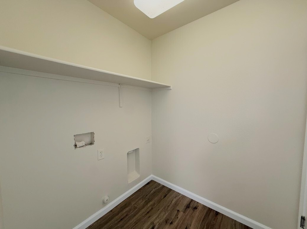 Building Photo - 1330 Riverside Ct