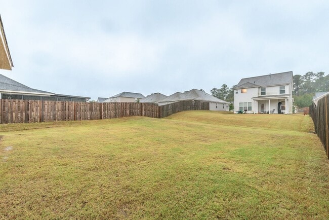 Building Photo - Beautiful and spacious 2 Story in Summerton Village!   ** HOLIDAY SPECIAL! **