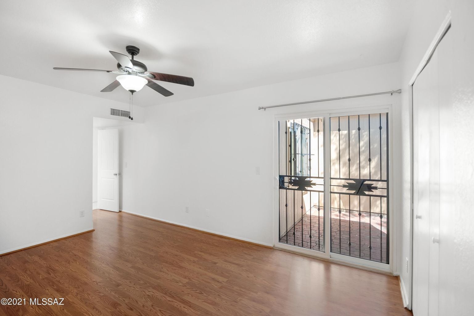 Master Bedroom - 1850 N Circulo de la Cienega