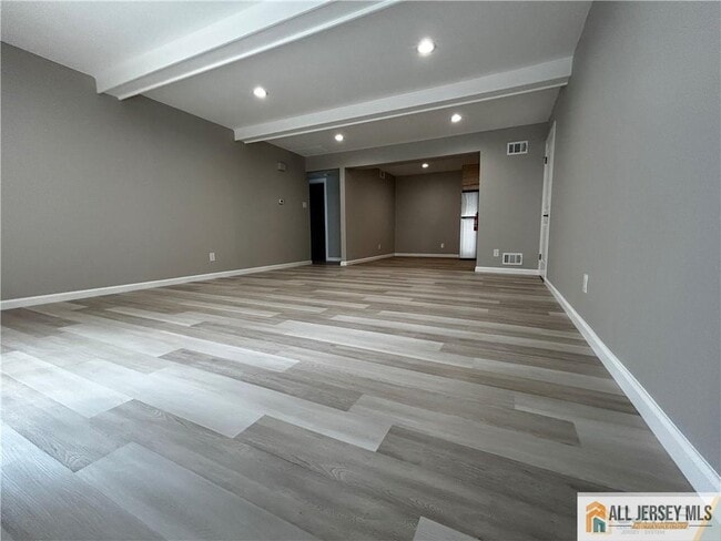 Building Photo - 13 Sweetgum Ln