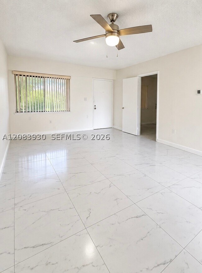 Building Photo - 8760 SW 133rd Ave