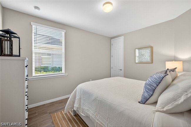 Building Photo - 14567 Edgewater Cir