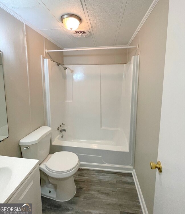 Building Photo - 60 Gees Ln