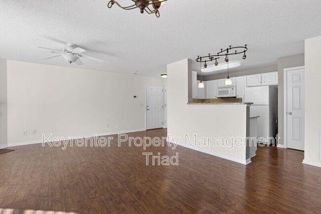 Building Photo - 4280 Cedarcroft Ct