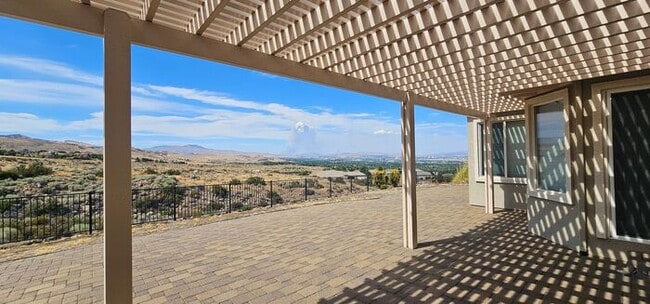 Building Photo - 5 Bed 4 bath 3 car garage Southwest Vistas FOR RENT