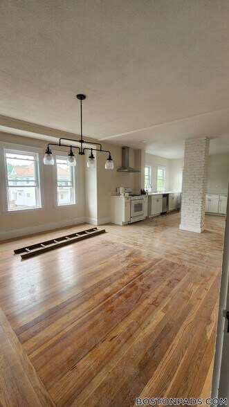 Building Photo - 12 Eliot St