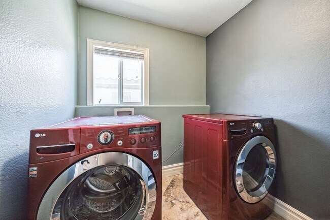 Building Photo - 187 Wicked Wedge Way