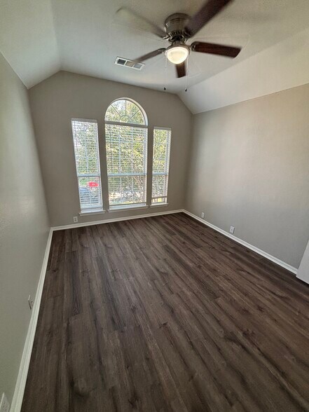 Building Photo - 2756 Thorncreek Ln