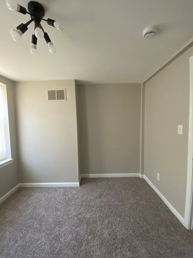 Building Photo - 1725 Lemon St-