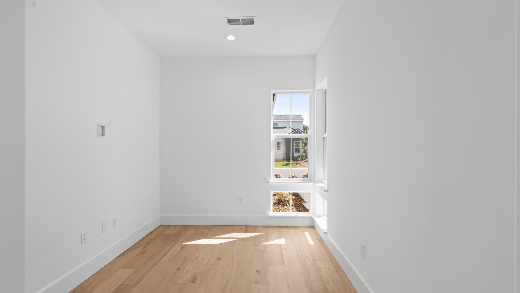 Building Photo - 3840 Fletcher Park Cir