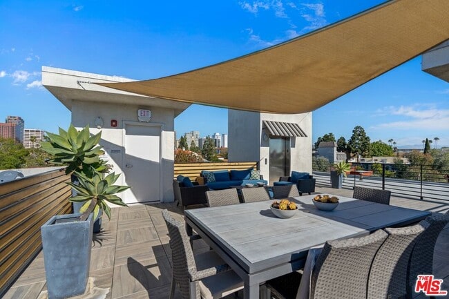 Building Photo - 1621 Malcolm Ave