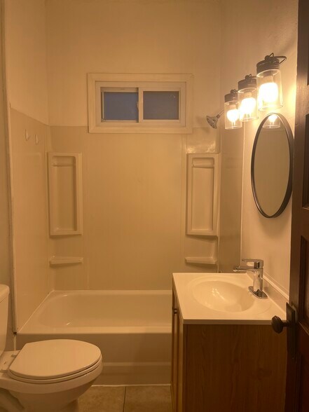 Building Photo - 1349 Lincoln Avenue