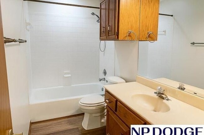 Building Photo - 109 Summerset Cir