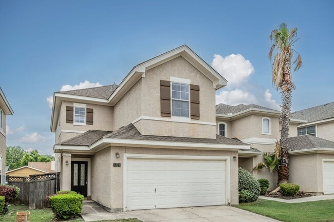 Building Photo - Large two story, two bedroom, two and a half bath