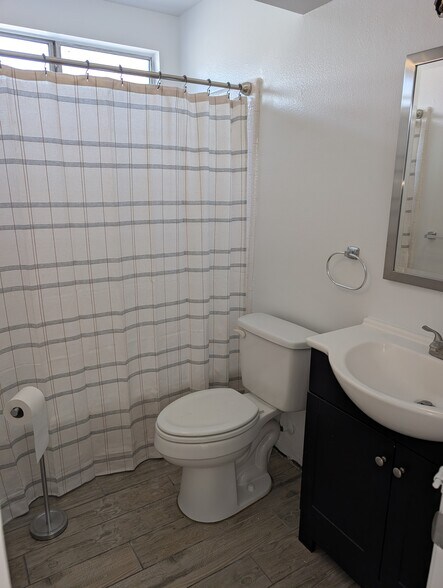 Building Photo - 5232 Wilkinson Ave