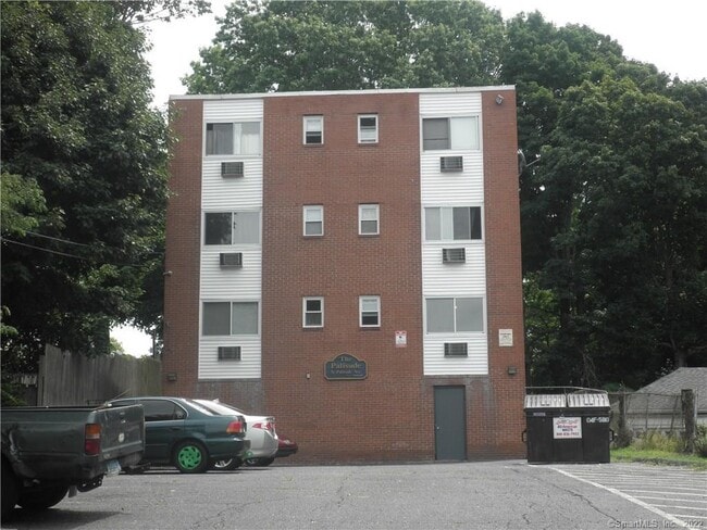 Primary Photo - 76 Palisade Ave