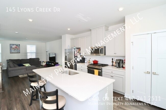 Building Photo - 145 Lyons Crk Dr