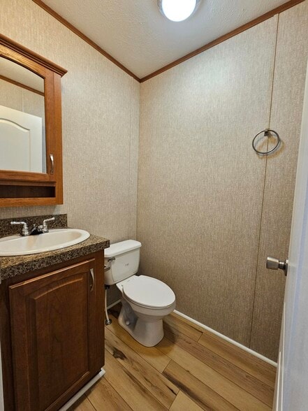 Building Photo - 34 Pine Cir