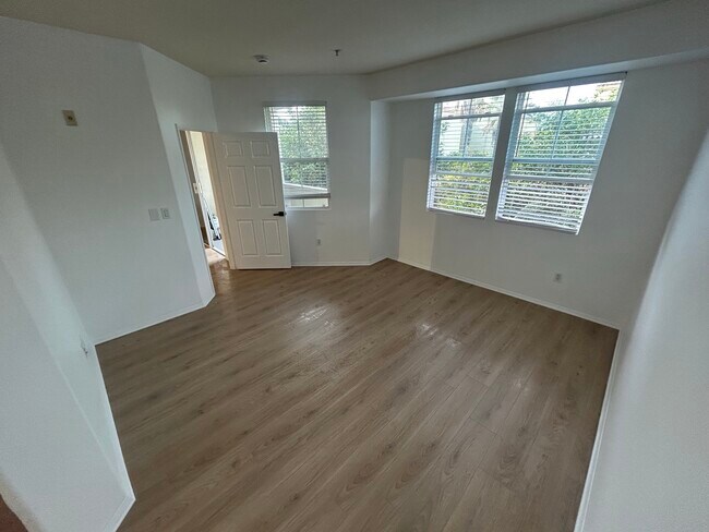 Building Photo - 12963 W Runway Rd