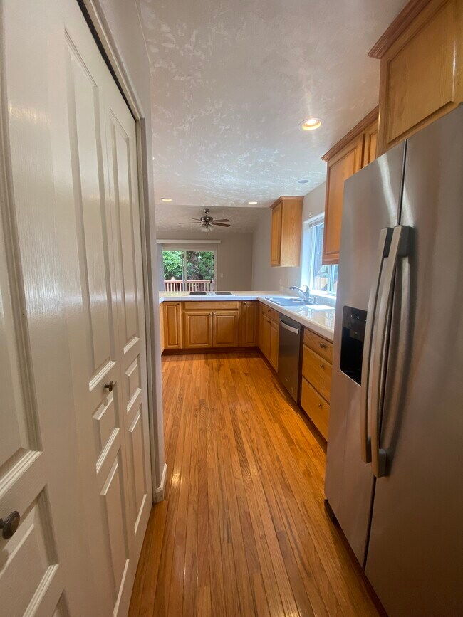 Building Photo - 748 Mule Deer St NW