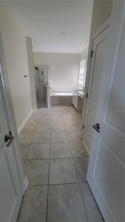 Building Photo - 2945 Nottel Dr