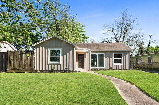 Primary Photo - 4850 Marietta Ln