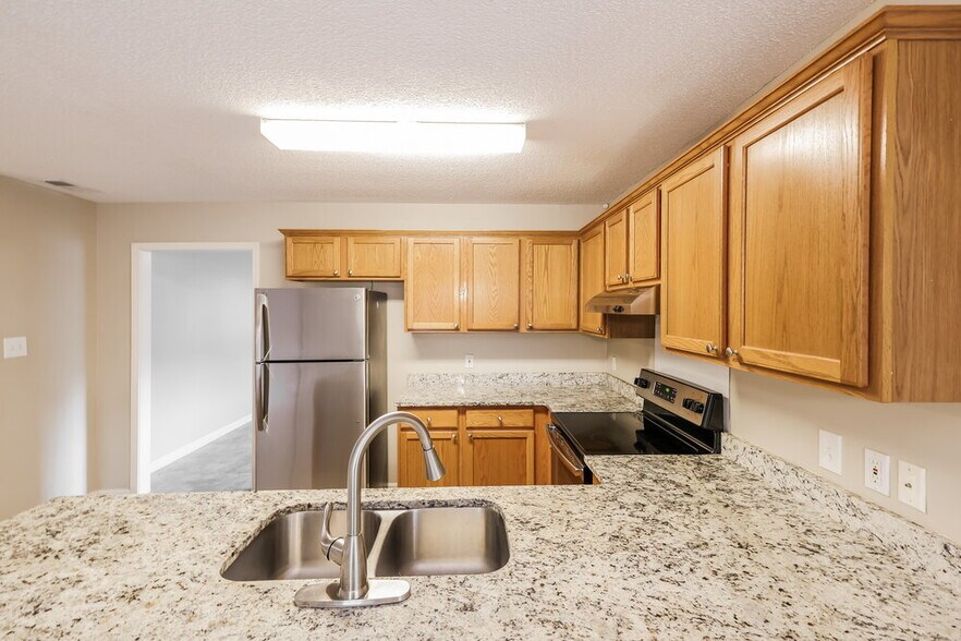 Building Photo - 126 Stonehaven Dr