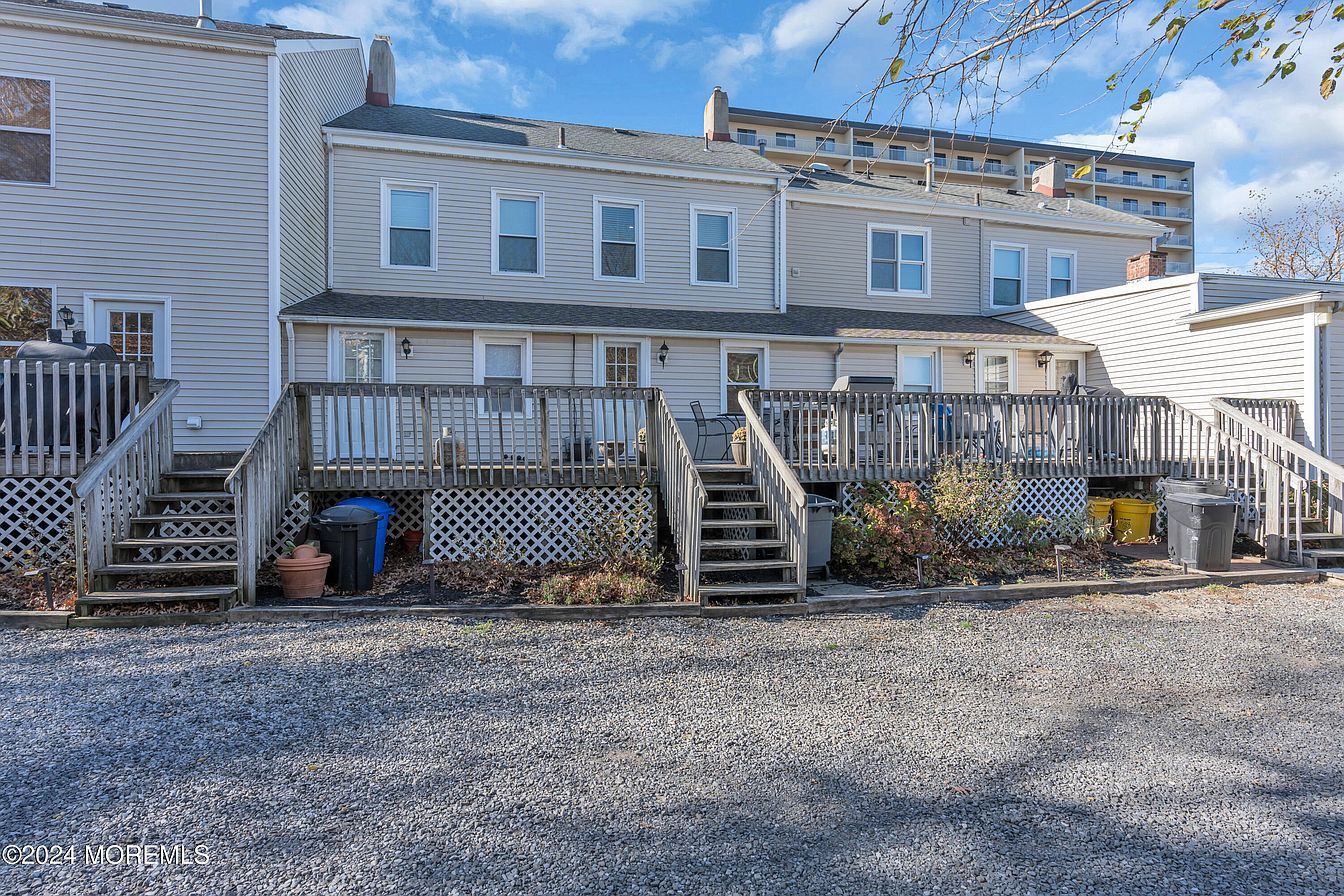 Building Photo - 28 Morford Pl