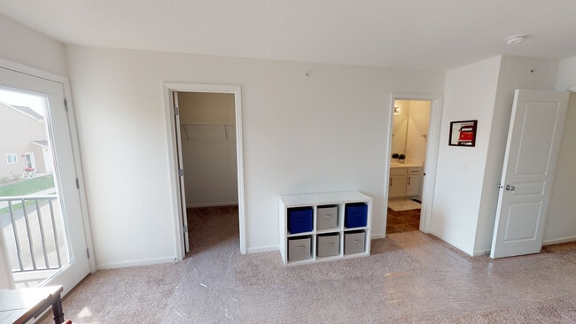 Building Photo - 1277 Comiskey Ave