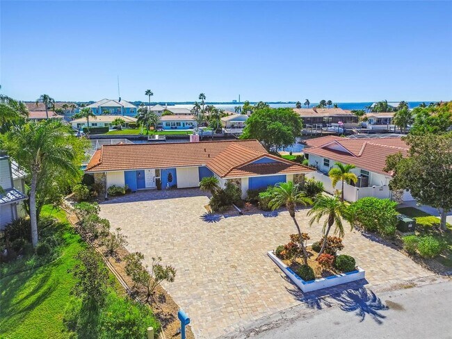 Building Photo - 5050 Porpoise Pl