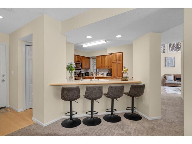 Building Photo - 15765 25th Pl N