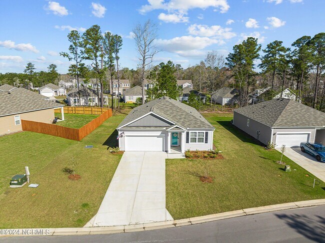 Building Photo - 1561 Pleasant Holw Ct SE