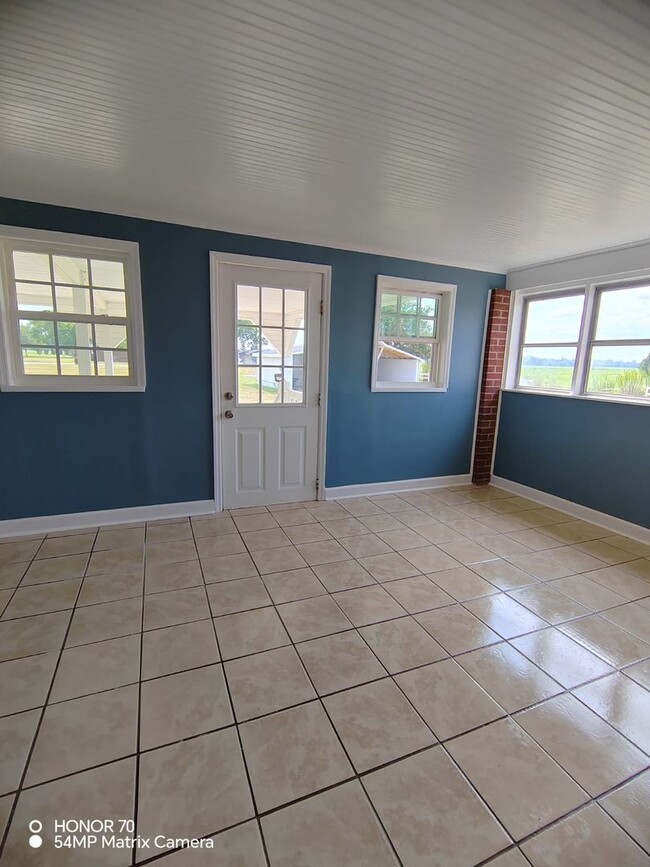 Building Photo - FOR RENT – SPACIOUS 3-BEDROOM HOME IN DOVE...