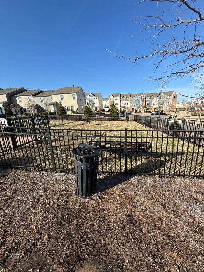 Building Photo - 1761 Clayfire Dr.