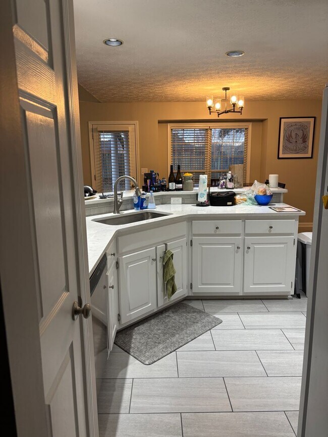 Building Photo - Wonderful home in Thorington Trace for rent!